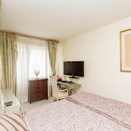 Spacious T3 With View In The Heart Of The City! Шарантон-ле-Пон Экстерьер фото